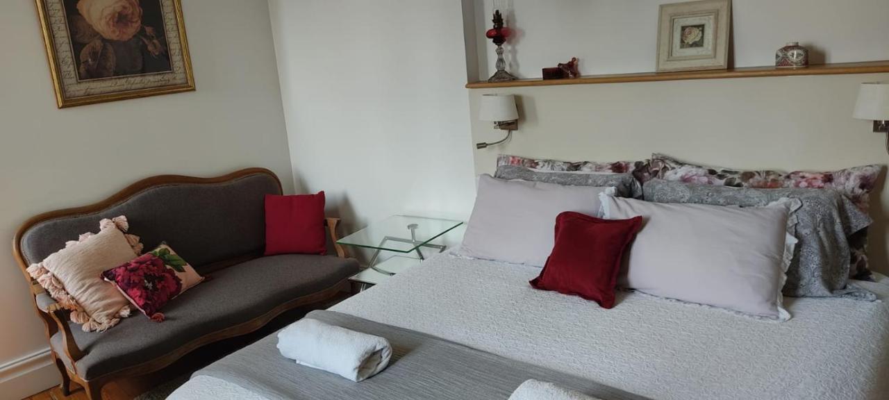 Le Clos Reaud เบลย์ ภายนอก รูปภาพ